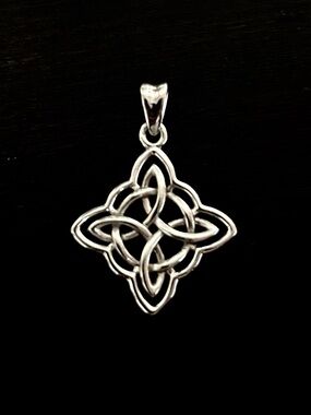 Sterling Silver Irish Celtic Knot Pendant